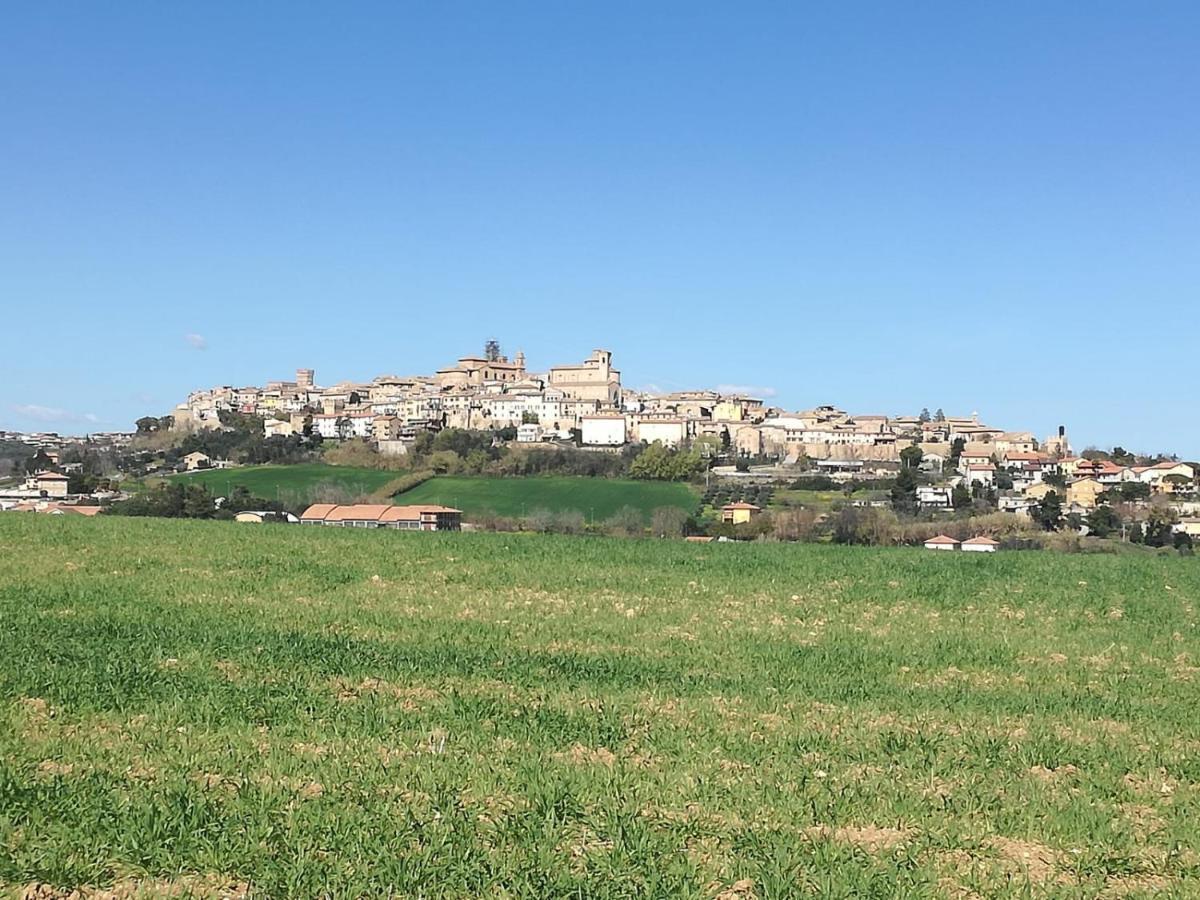 B&B Porta Girone Civitanova Alta Esterno foto