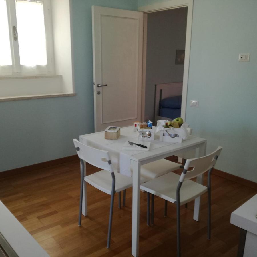 B&B Porta Girone Civitanova Alta Esterno foto