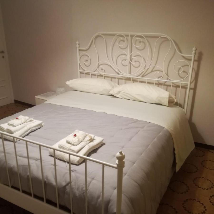 B&B Porta Girone Civitanova Alta Esterno foto