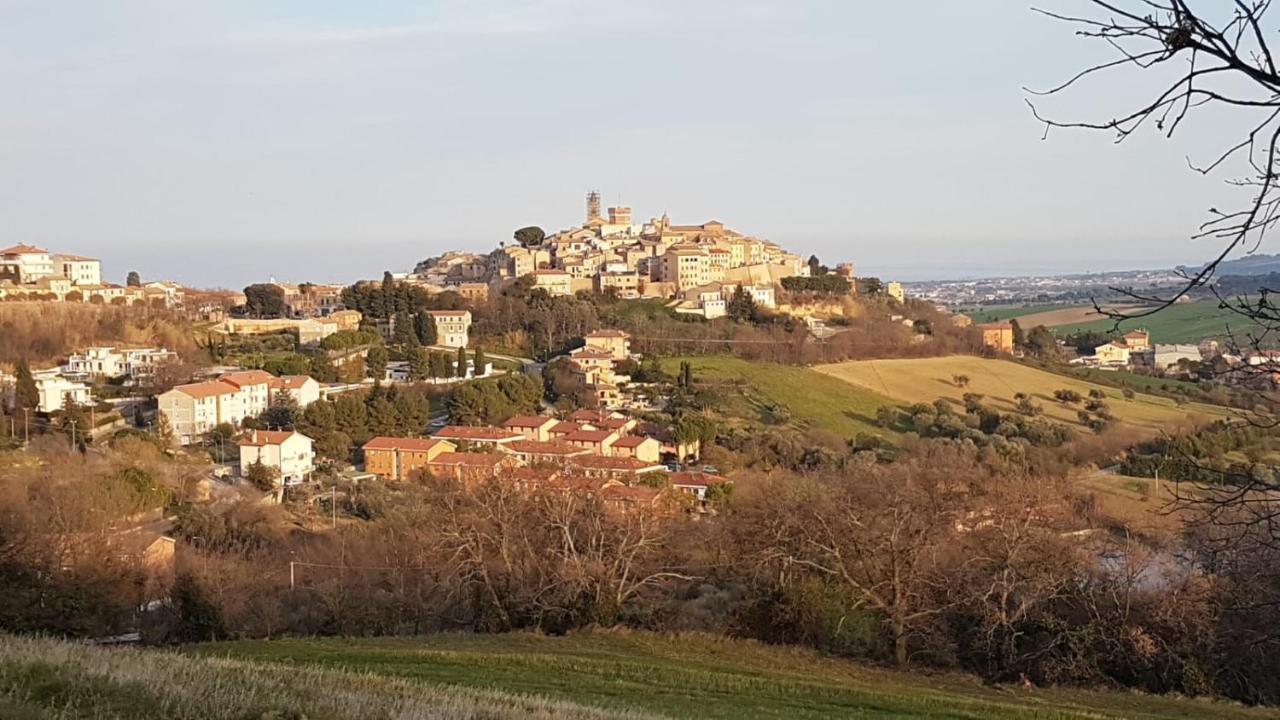 B&B Porta Girone Civitanova Alta Esterno foto