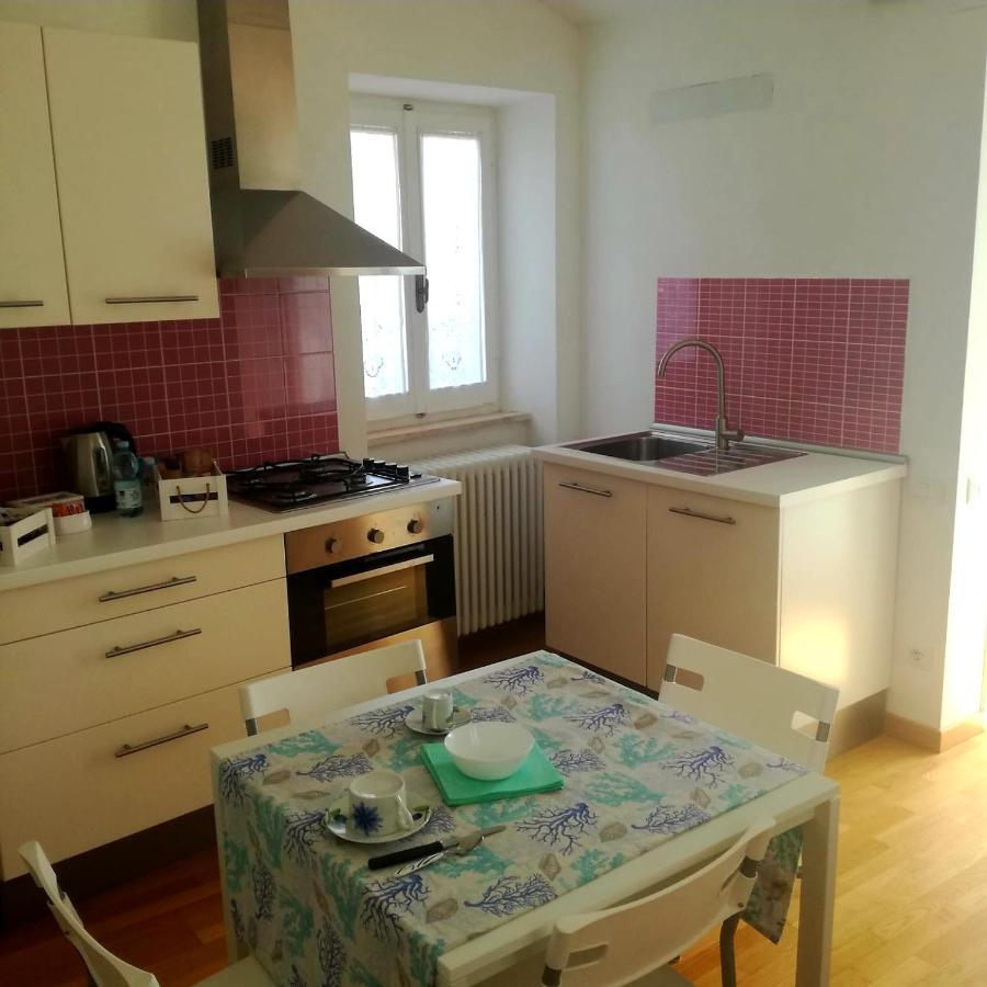 B&B Porta Girone Civitanova Alta Esterno foto